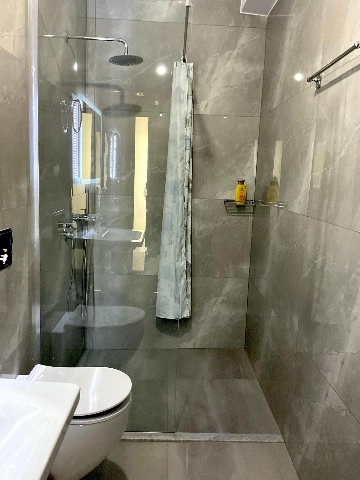 Mojito Beach Apartments With Free Parking Sarandë Habitación foto