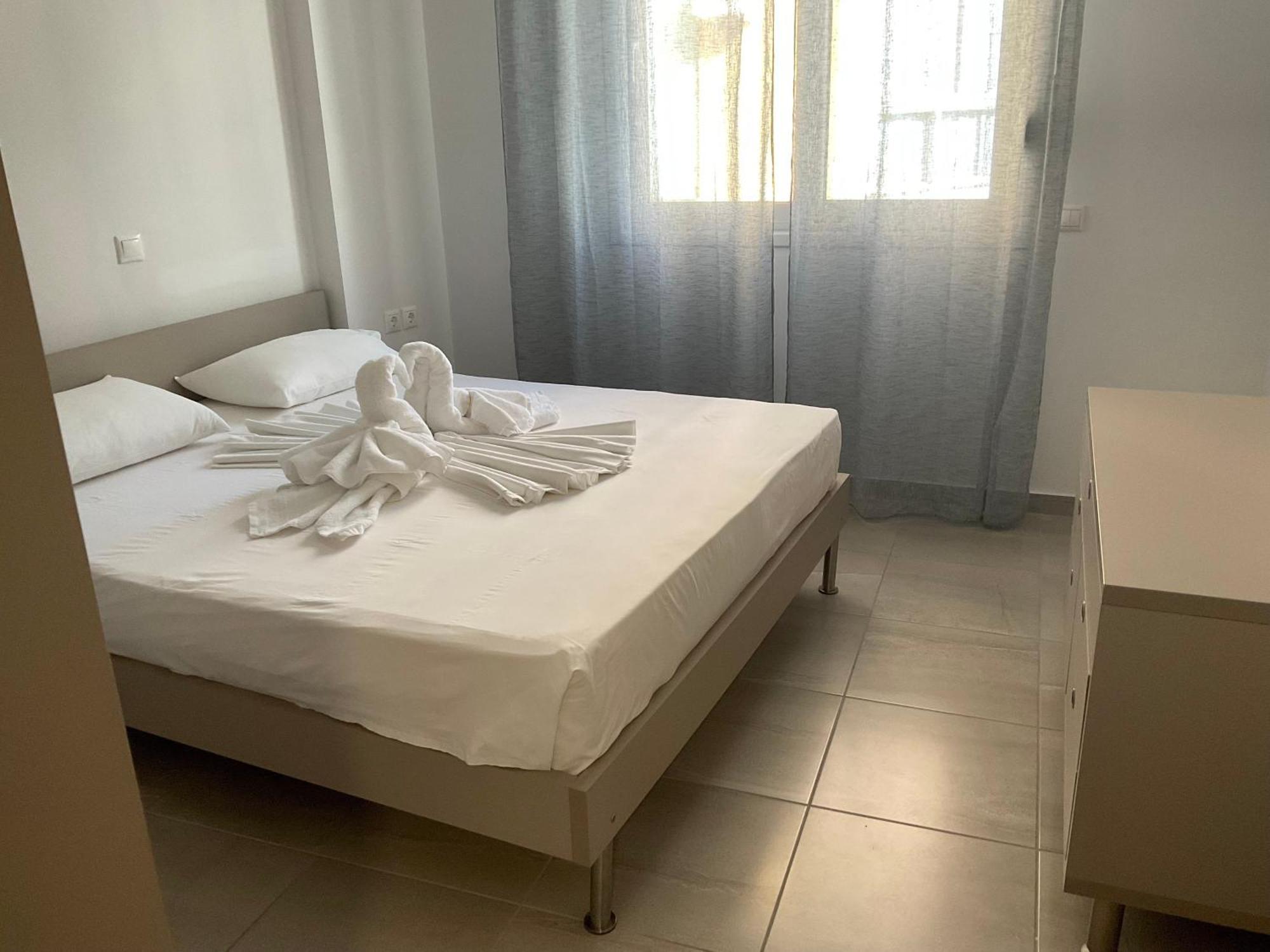 Mojito Beach Apartments With Free Parking Sarandë Habitación foto
