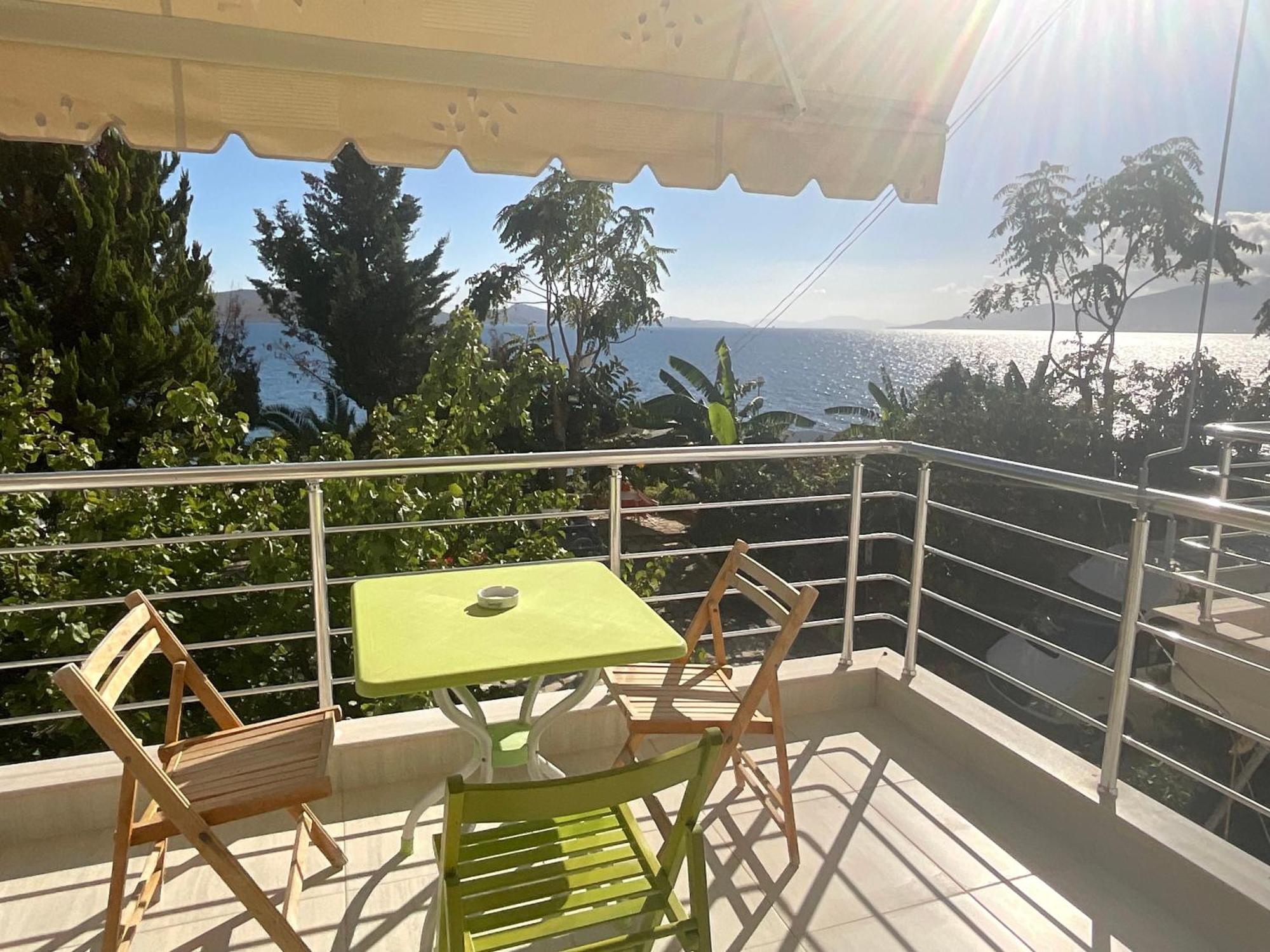 Mojito Beach Apartments With Free Parking Sarandë Habitación foto